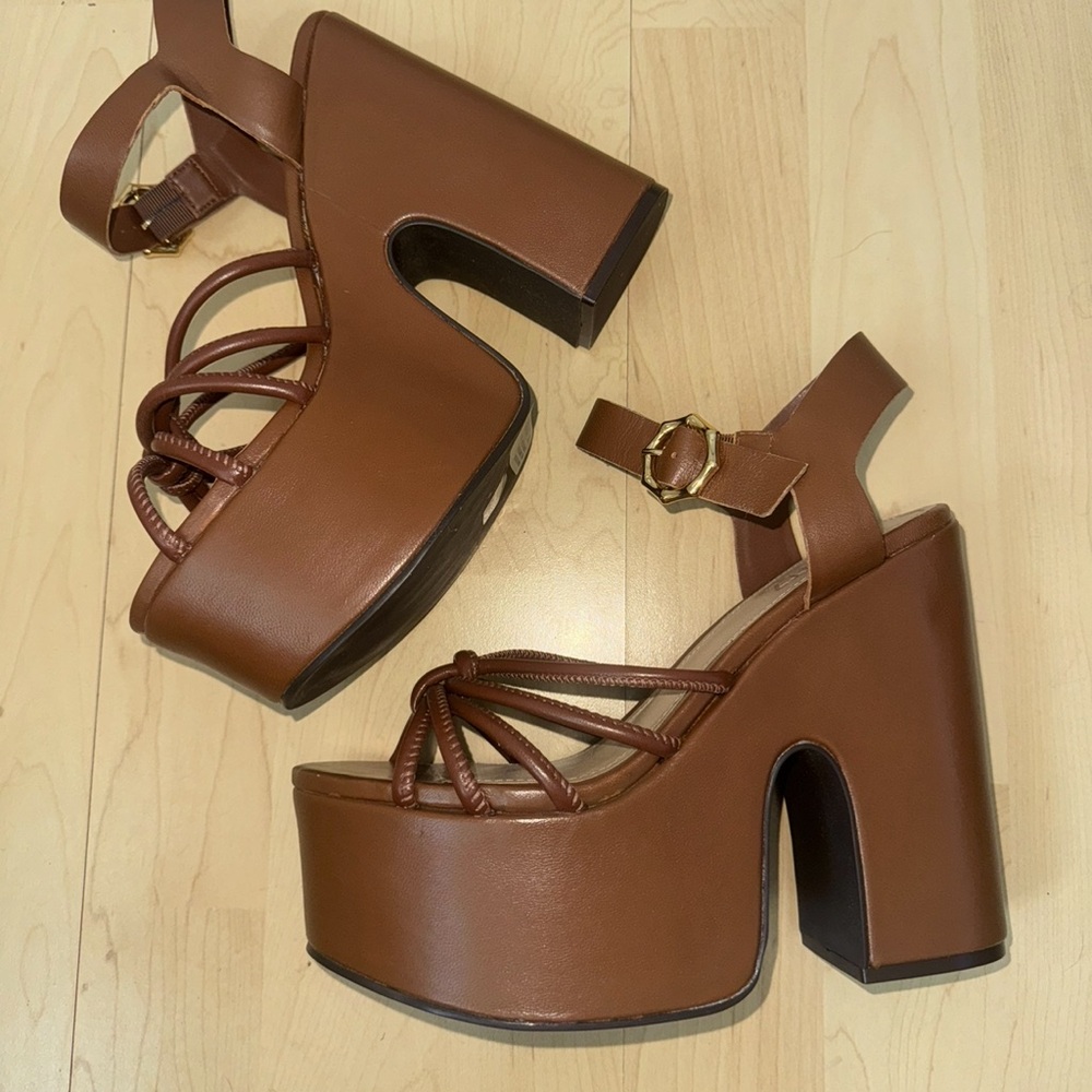 Schutz platform wedges